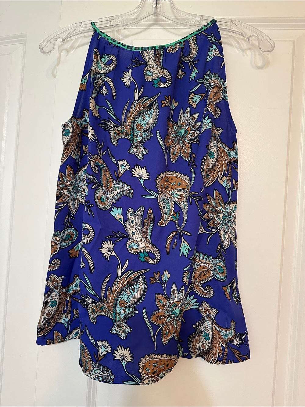 Sz SP LOFT Sleeveless blouse vibrant blue paisley floral print and green trim - Picture 3 of 3